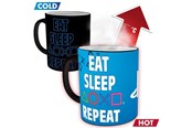 Merchandise - ABYstyle - PLAYSTATION - Heat Change - Eat Sleep Repeat - Krus - MGH0071