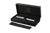 Skrive- og Tegneværktøjer - Parker Sonnet Ciselé Special Edition Rollerball, Palladium finish hætte, skaft og beklædning, Fin spids, Sort blæk - 2209262