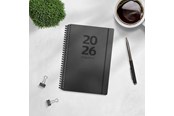 Calendar - Mayland A6 ugekalender tværformat matsort genbrugskarton 2026 - 26201220