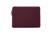 Tasker - Pipetto Classic Fit Sleeve - MacBook Neo 13 (A18 Pro) - Burgundy - P069-147-AN