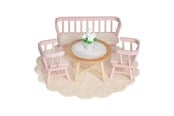 Dukke, bamse og udstyr - Micki Lundby spisestue med pink bænk, 2 stole, bord, tæppe, blomst, dug, puder - 18375