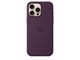 Mobil - Covers & Cases - Apple iPhone 16 Pro Max Silicone Case with MagSafe - Plum - MYYW3ZM/A